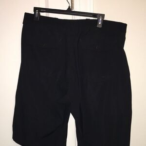 12” Black Nike Tiger Woods TW Platinum Flat Front Golf shorts 34 M Poly/Spandex